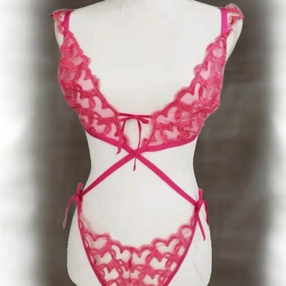 Victoria's Secret Hot Pink Lace Bra Set